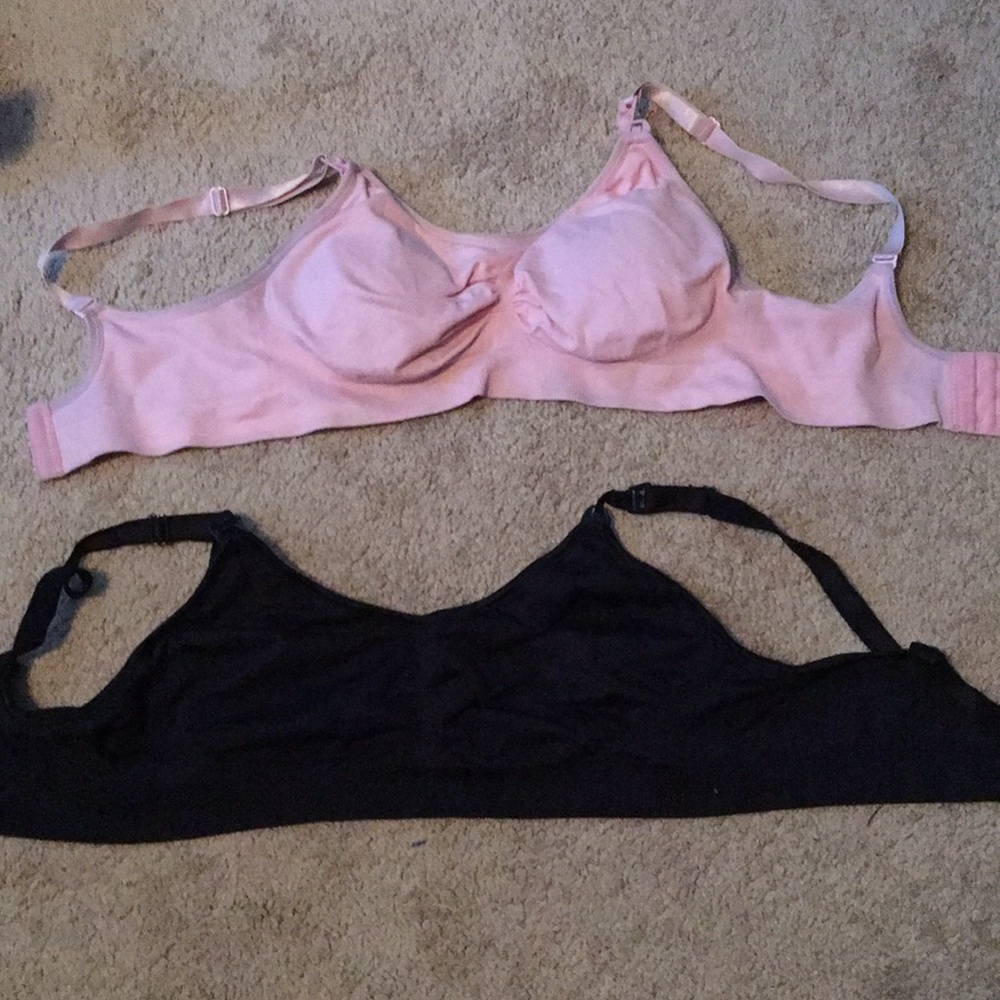 Two hands free breast pumping bras